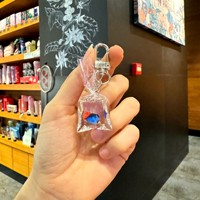 Porte-clés en métal et acrylique imitation poisson rouge avec un design créatif en résine, pendentif poisson dynamique – Best-seller transfrontalier