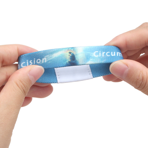 Pulsera Inteligente NFC de Tela Elástica de Poliéster Personalizada, Chip NTAG213 de 13.56MHz, Tarjeta RFID Multiusos Portátil para Pagos - Product Image 3