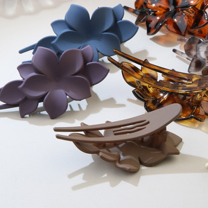 Pince à cheveux coréenne givrée motif floral, couleur unie, type bec de canard, pour l'été - Product Image 6