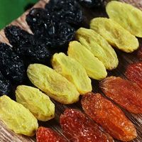 Raisins secs de grande taille, raisins secs colorés, raisins secs de Turfan, raisins secs noirs