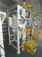 Machine d'emballage de poudre de gypse entièrement automatique certifiée CE pour sacs à valve de 10 à 50 kg avec poseur de sacs et magazine de sacs
