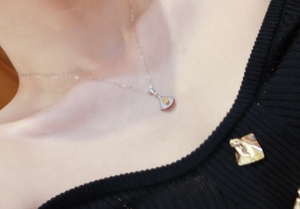 Collar de diamantes elegante y único para mujer Diamante amarillo natural de 0.3ct con cadena de diamantes amarillos de 0.4ct - Product Image 2