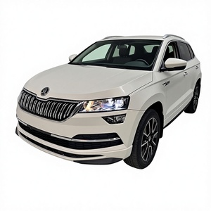 <span class=keywords><strong>Skoda</strong></span> <span class=keywords><strong>Karoq</strong></span> 2022, <span class=keywords><strong>SUV</strong></span> compact avec des caractéristiques de sécurité avancées et un design intérieur moderne - Product Image 1