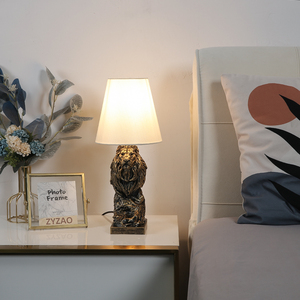 Lampadaires design pour animaux Lampes de table LED Lion en résine Lampes de chevet Chambre à coucher Lampe sur pied Living Rooml Creative Black Gold Lion - Product Image 6