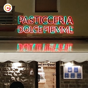JAGUARSIGN Custom Multicolor Outdoor <span class=keywords><strong>LED</strong></span> Logo Signs Decoraciones comerciales controladas por teléfono Iluminación roja Fabricado en acrílico - Product Image 4