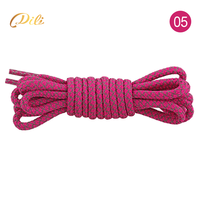 Lacets de remplacement réfléchissants lumineux en polyester DILI DLSL-019-2 de 4 mm, 120 cm de long, pour le sport et la sécurité, avec logo personnalisable et emballage