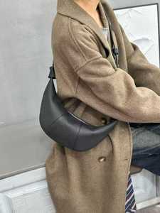 Sac à bandoulière en cuir véritable souple pour femmes, couleur unie, demi-lune, sacs à bandoulière fantaisie célèbres à la mode pour femmes, sac en cuir véritable - Product Image 2
