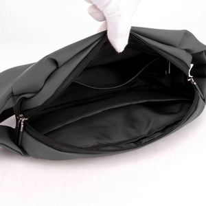 Bolso de Cintura y Hombro de Nailon de Gran Capacidad para Hombre, Estilo Deportivo Multifuncional, Bolso de Pecho, Porta Teléfono Móvil, Bolso Bandolera Informal para Correr - Product Image 3