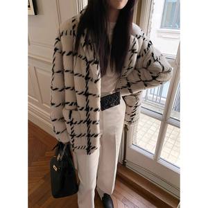 Design élégant femmes robuste Quadruple incrusté à carreaux véritable <span class=keywords><strong>manteau</strong></span> <span class=keywords><strong>de</strong></span> fourrure <span class=keywords><strong>de</strong></span> vison vente fourrure manteaux d'hiver femmes - Product Image 3