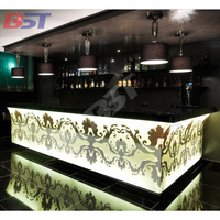 Comptoir de bar en verre trempé avec éclairage LED, dessus en marbre, résistant aux rayures, avec garantie de 10 ans pour les hôtels, les centres commerciaux et les salles de sport