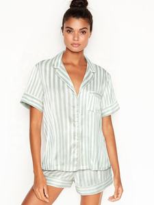 Pijama corto ajustado <span class=keywords><strong>para</strong></span> mujer, ropa de <span class=keywords><strong>dormir</strong></span> brillante, a rayas personalizadas - Product Image 4