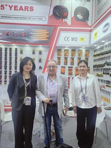 مفك براغي مغناطيسي مزدوج الاستخدام من KEMING بشفرة من الصلب الكربوني مقاس 4/5/6/8 بوصة مع برشام كبير خاص في نهايته يمكن استخدامه كمطرقة صغيرة - Product Image 6