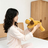 Coussin en peluche chien jaune couché, mignon avec langue sortie, compagnon de sommeil, décoration de canapé et de maison, cadeau, vente en gros