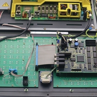 Contrôleur CNC Fanuc 180is-WB (A04B-0235-H211)