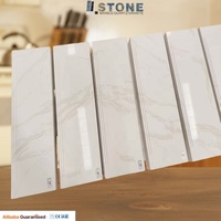 Escaliers en marbre blanc et pierre noire pour l'intérieur, aspect marbre blanc, provenant de fournisseurs de pierre de Foshan