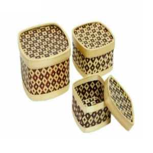 Boîte de rangement carrée artisanale en bambou, panier de rangement léger et naturel pour bijoux, cosmétiques, collations, thé, café, accessoires - Product Image 1