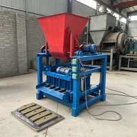 Machine manuelle de fabrication de briques autobloquantes pour la construction de blocs de terre compressée en argile et ciment