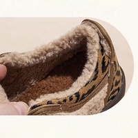 Bread Shoes Chaussures basses décontractées pour femme Hiver 2025, polyvalentes, chaudes, en daim et polaire, à motif léopard et fourrure, avec fermeture Velcro