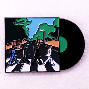Pin de Esmalte Personalizado de <span class=keywords><strong>Abbey</strong></span> Road |   Insignia Metálica Personalizada de Vinilo Musical para Fans, Fabricada por una Empresa con Más de 20 Años de Experiencia - Product Image 4