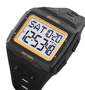 นาฬิกา Skmei 2186 ดีไซน์สี่เหลี่ยมทันสมัย หลายสี ปรับแต่งได้ นาฬิกาดิจิตอล LED สำหรับผู้ชาย สาย TPU - Product Image 4