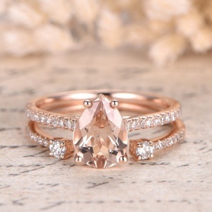 แหวนเงินแท้ 925 ชุบทองคำขาว ประดับมรกต มอร์แกไนต์ สไตล์คลาสสิก ขายส่ง - Product Image 1