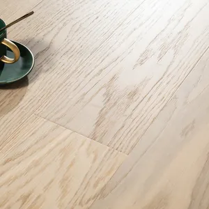 Plancher en bois machiné par bois dur lisse imperméable personnalisable de catégorie de surface du chêne ab