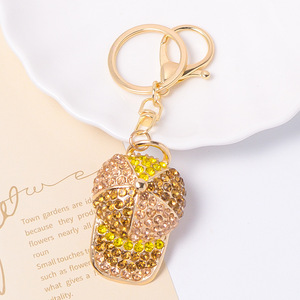 Portachiavi all'ingrosso con strass a forma di cappellino da baseball, mini cappello sportivo, ciondolo per borsa, portachiavi per auto, alla moda per uomo e donna - Product Image 2