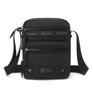 Bolso de Pecho Estilo Coreano para Hombre, Nuevo Estilo, Informal, Impermeable, de Gran Capacidad, Tipo Bandolera Oxford - Product Image 4