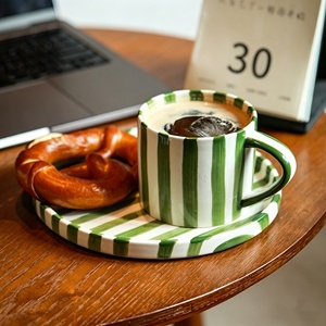 Tasse à café artisanale peinte de 8 oz, tasse à expresso <span class=keywords><strong>en</strong></span> <span class=keywords><strong>porcelaine</strong></span> durable avec soucoupe pour la restauration hôtelière - Product Image 1
