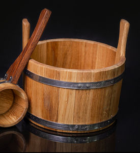 天然本物のオークバスバケットサウナアクセサリー木製バケツ木製サウナ取鍋付き - Product Image 4