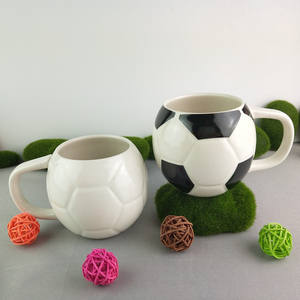 Tasse <span class=keywords><strong>de</strong></span> Football en céramique personnalisée <span class=keywords><strong>de</strong></span> 300ml, vente en gros - Product Image 2