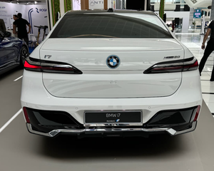BMW i7 xDrive60 M Sport <span class=keywords><strong>USATA</strong></span> del 2024 in <span class=keywords><strong>VENDITA</strong></span> - Product Image 2