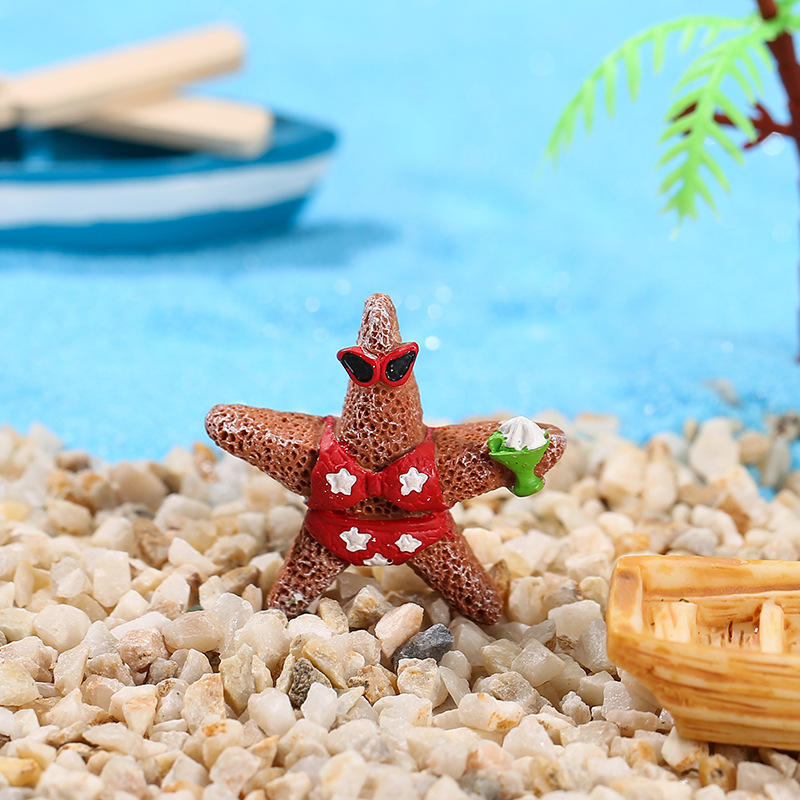 3.5CM Red star with twine