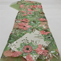 Tissu brodé de fleurs en relief 3D avec perles AO.YI. pour robes de mariée et robes de soirée - Robes de mariée et tenues de soirée