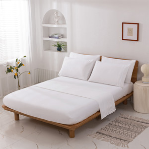 High Quality 4pcs King Size Polyester Fitted Bed <strong>Sheets</strong> <strong>Set</strong> Simple Style Solid Pattern for Hotel Use Wholesale Bedding for Beds - Product Image 6