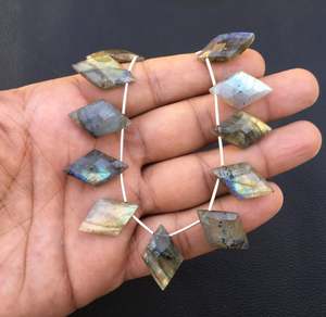 ลาบราดอไรต์ธรรมชาติเหลี่ยมเพชรพลอยรูปทรงว่าวสีฟ้าแฟลชยอดนิยมพลอย Briolette ลูกปัดสำหรับทำเครื่องประดับขายส่ง - Product Image 2