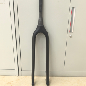 Nouvelle <span class=keywords><strong>fourche</strong></span> de vélo de montagne en carbone <span class=keywords><strong>29</strong></span> <span class=keywords><strong>pouces</strong></span>, <span class=keywords><strong>rigide</strong></span>, légère, durable, compatible avec les freins à disque, VTT - Product Image 1