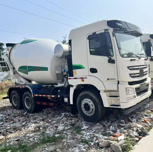 Bétonnière sur camion diesel XS312 neuve avec grande capacité de tambour et moteur fiable pour la construction - Product Image 2