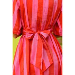 Robe midi à volants en coton rayé multicolore pour femmes |   Détail de nœud à nouer dans le dos |   Robe d'été décontractée - Product Image 3