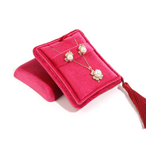 Boîte à bijoux de luxe avec décoration en pompon, petite et exquise, boîte à bijoux de haute qualité, en velours - Product Image 3