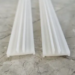 Top Quality Food Grade Plastic Uhmwpe Sheet Conveyor Plastic Wear Strip