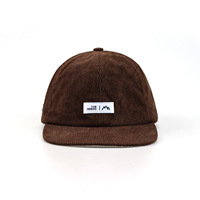 Casquette Dad Hat en velours côtelé marron foncé, personnalisée avec votre photo, 6 panneaux, étiquette tissée, logo HOGGO Mountain, style streetwear, performance, personnalité