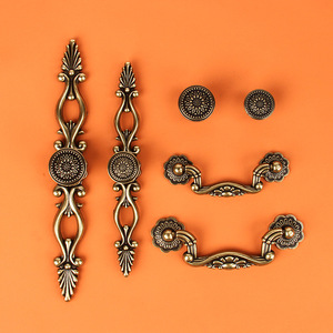 Tay Nắm Cửa Kiểu Cổ Tay Nắm Cửa Kiểu Cổ Tay Nắm Cửa Phòng Ngủ Thương Mại Kéo Tủ Quần Áo Nhà Bếp Ngăn Kéo Tủ Quần Áo Tay Nắm Cửa Phòng Khách - Product Image 3