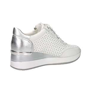 Sneakers Morbide da Donna Cinzia Bianche e Argento con Chiusura a Zip e Dettagli Traforati - Product Image 4