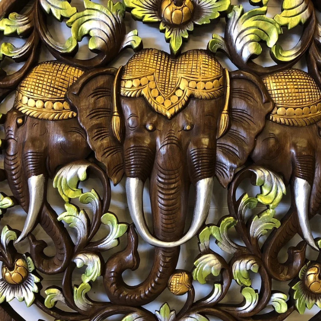 สีน้ำตาล