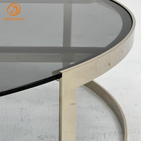 Table basse design luxe léger, ensemble de tables d'appoint en acier inoxydable et verre pour salon