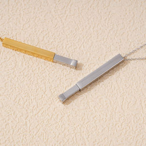 Collana pendente con barra rettangolare in <span class=keywords><strong>oro</strong></span> 18k, - Product Image 1