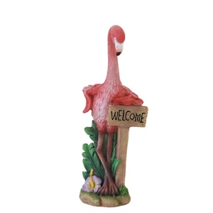 Statue d'animal en résine de <span class=keywords><strong>flamant</strong></span> <span class=keywords><strong>rose</strong></span> ornements de jardin de roman pour la décoration de plaque de bienvenue d'été - Product Image 1