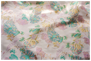Tessuto broccato tropicale giapponese di colore nudo tagliato a misura - Product Image 3