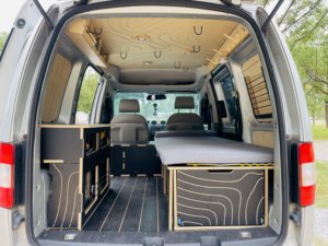 เตียงดัดแปลงสำหรับรถตู้แคมป์เปอร์แคดดี้ พร้อมกล่องมัจิกบ็อกซ์ - Product Image 5